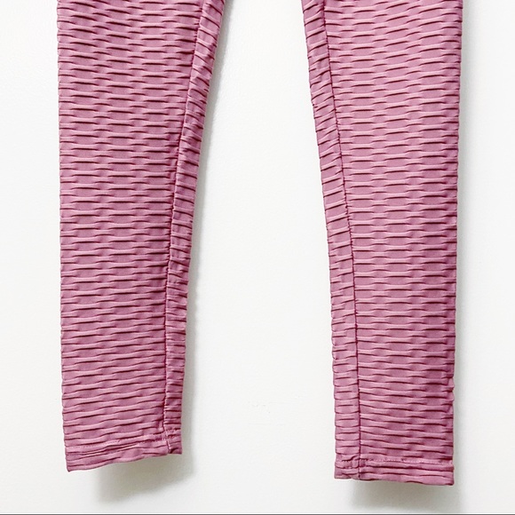 TikTok Butt Leggings Mauve Pink Small - Picture 4 of 7